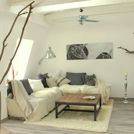 Апартаменты Loft Im Turmhaus Am Weissen Hirsch Дрезден Экстерьер фото