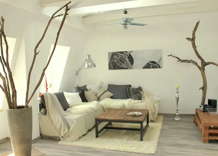 Loft Im Turmhaus Am Weissen Hirsch